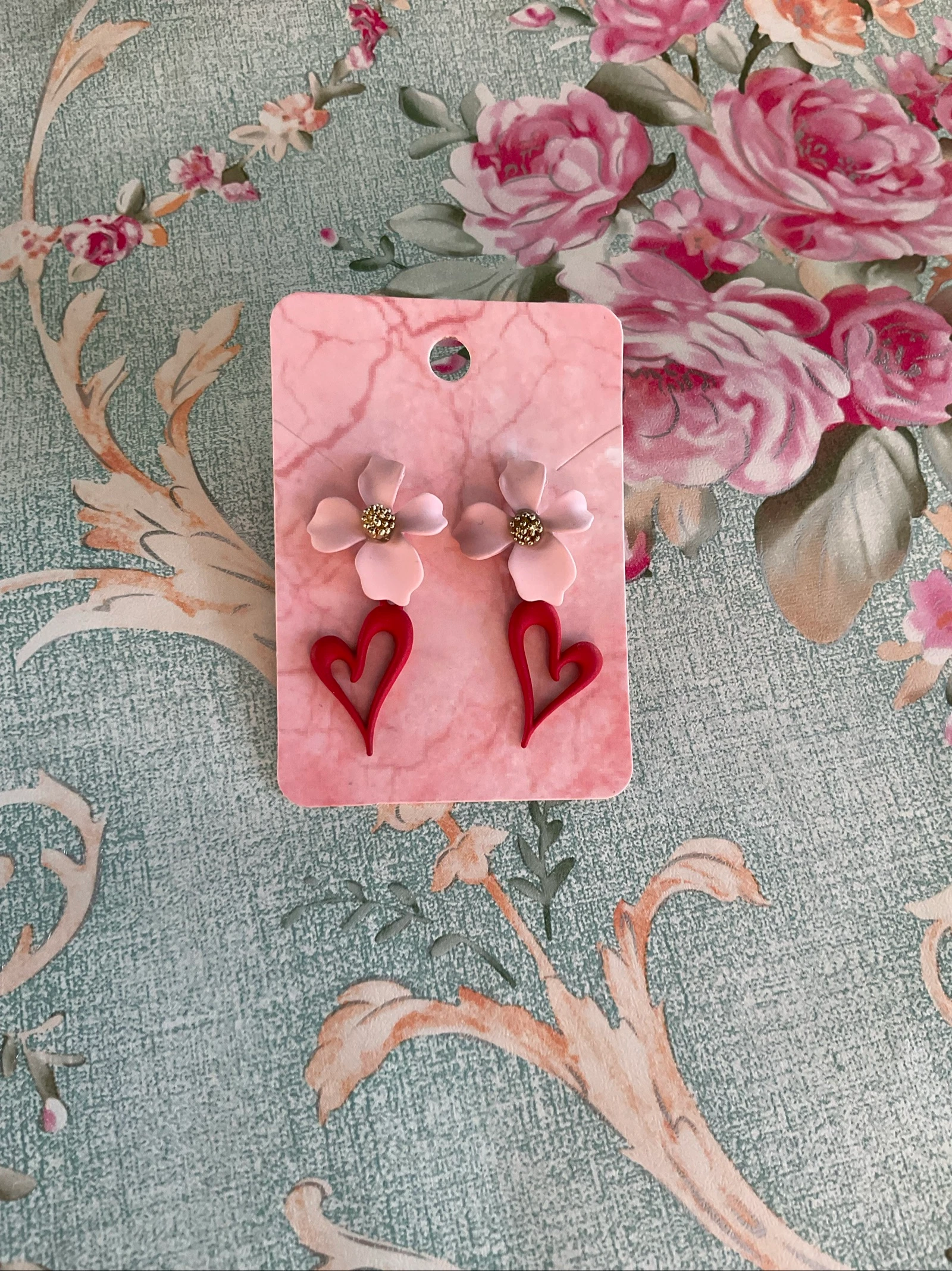 Pendientes flor y corazón 